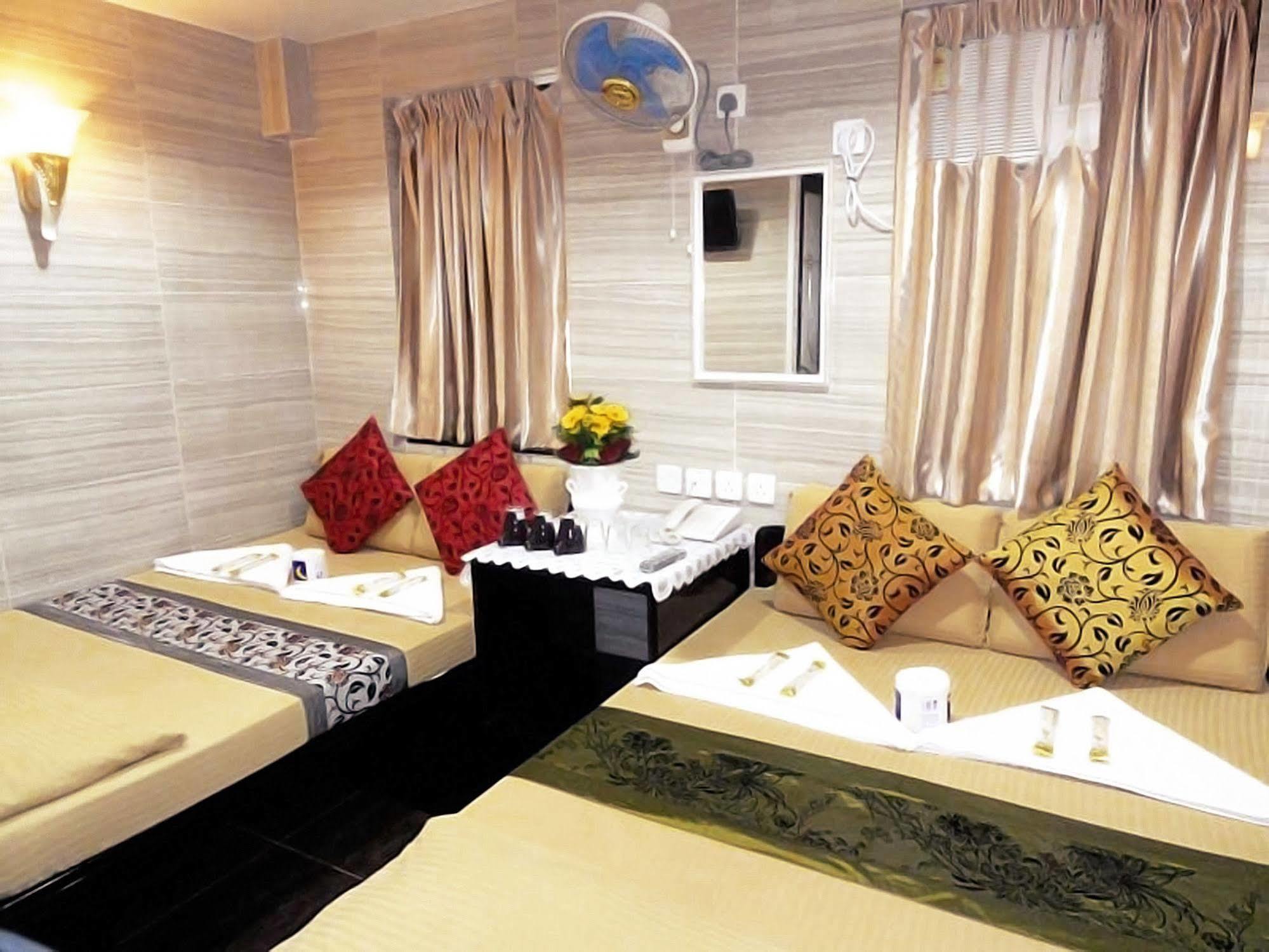 Dhillon Hotel -Guest House & Hostel Гонконг Екстер'єр фото